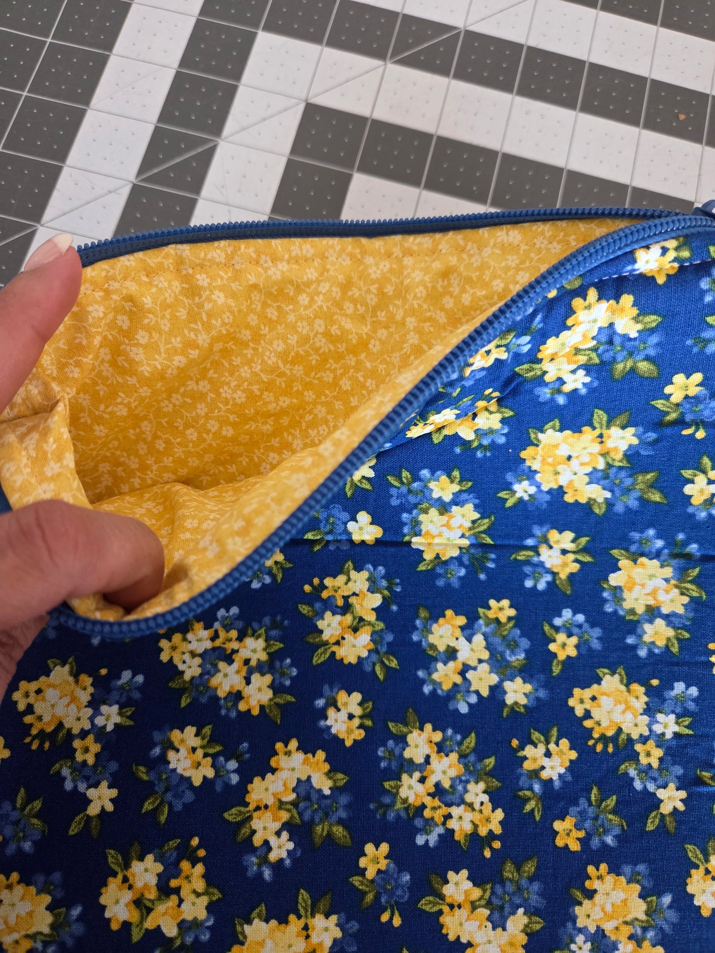 Various fabric options BOOK/TABLET SLEEVE