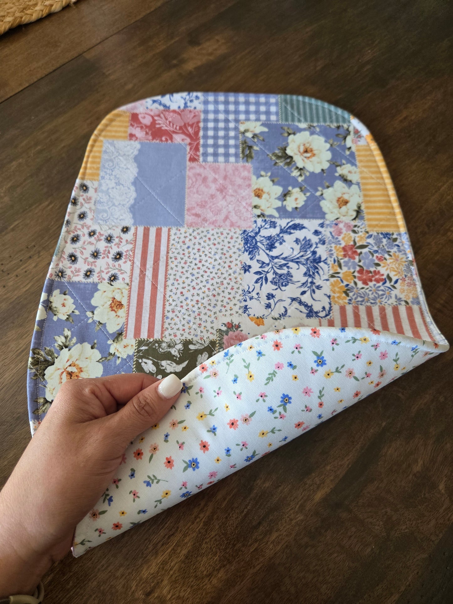 Patchwork and Floral Reversible Stand Mixer Sliding Mat and Bowl Cover Set