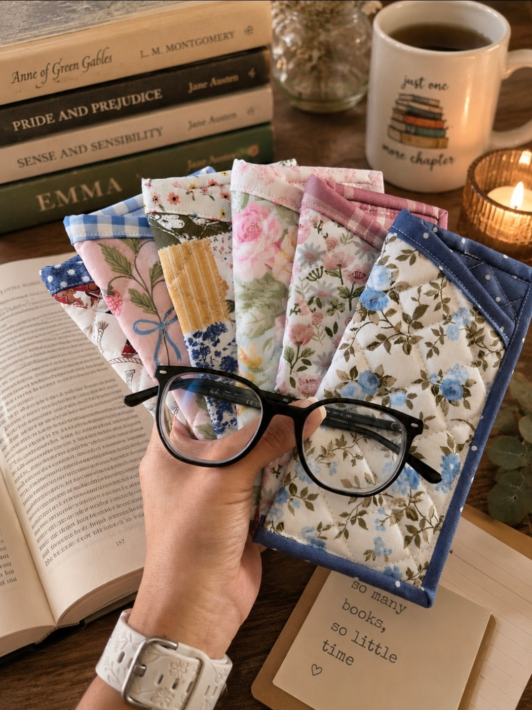 Quilted glasses pouch