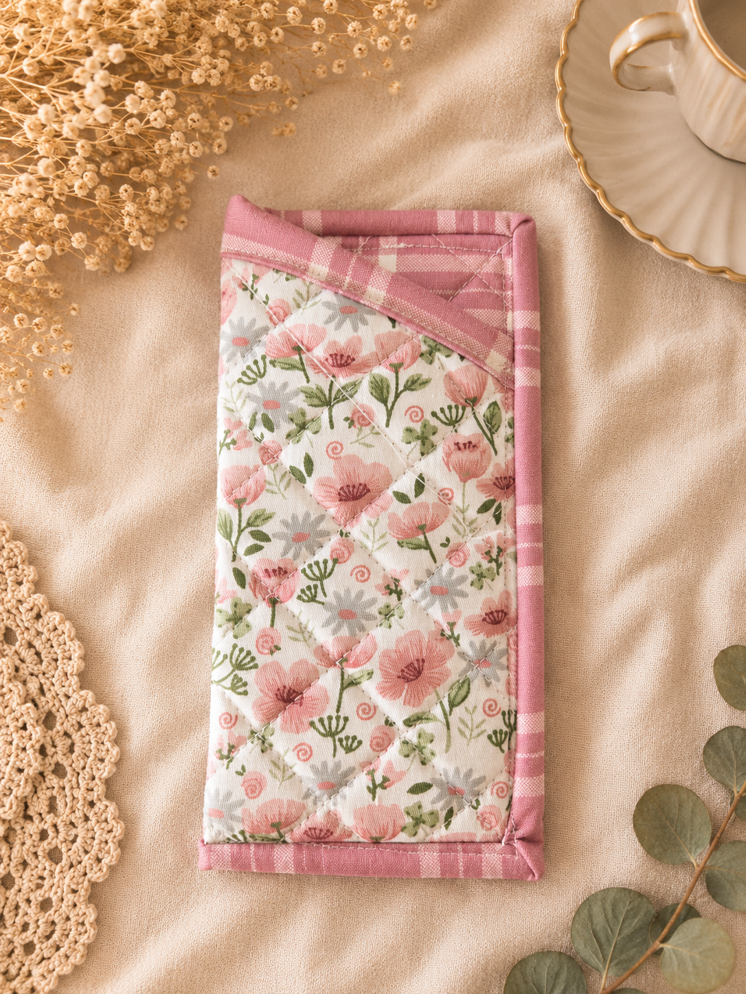 Quilted glasses pouch